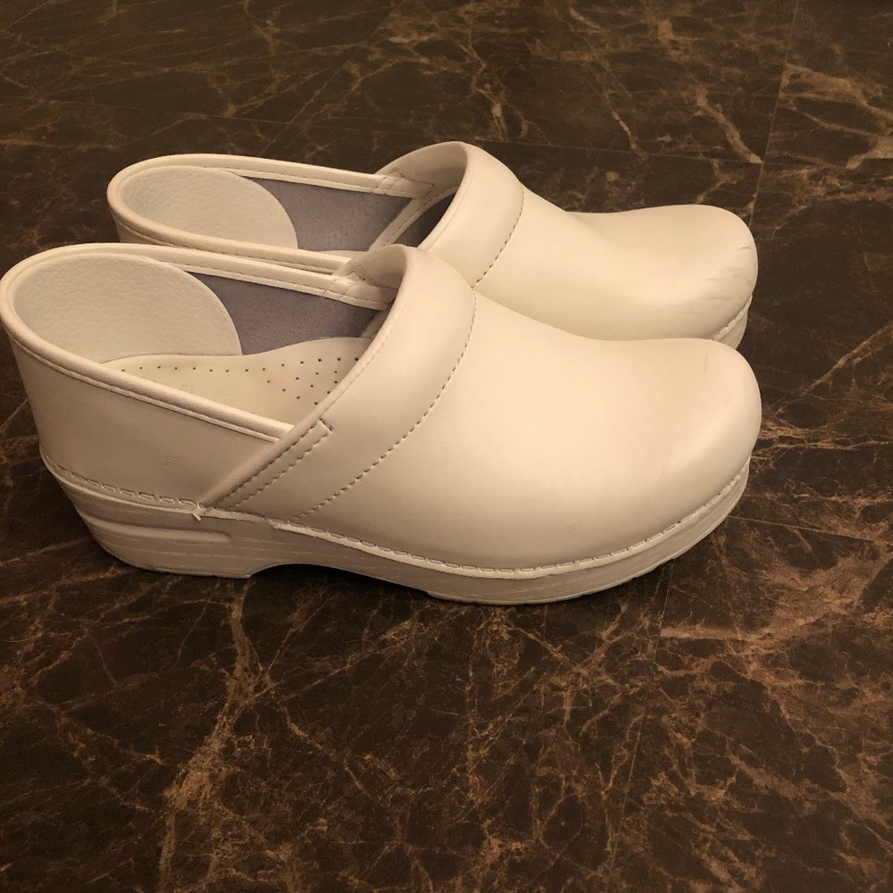 Dansko Professional Clog - Women's size 38